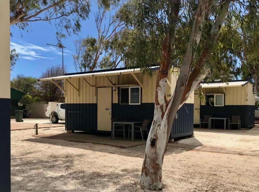 Hotel Coral Coast Tourist Park Carnarvon Exterior foto